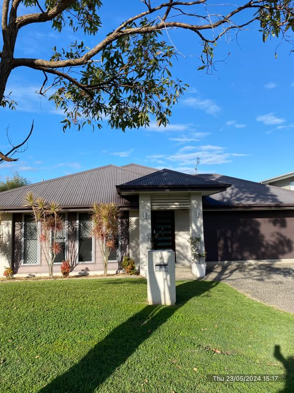 Property at 4 Feathertail Pl