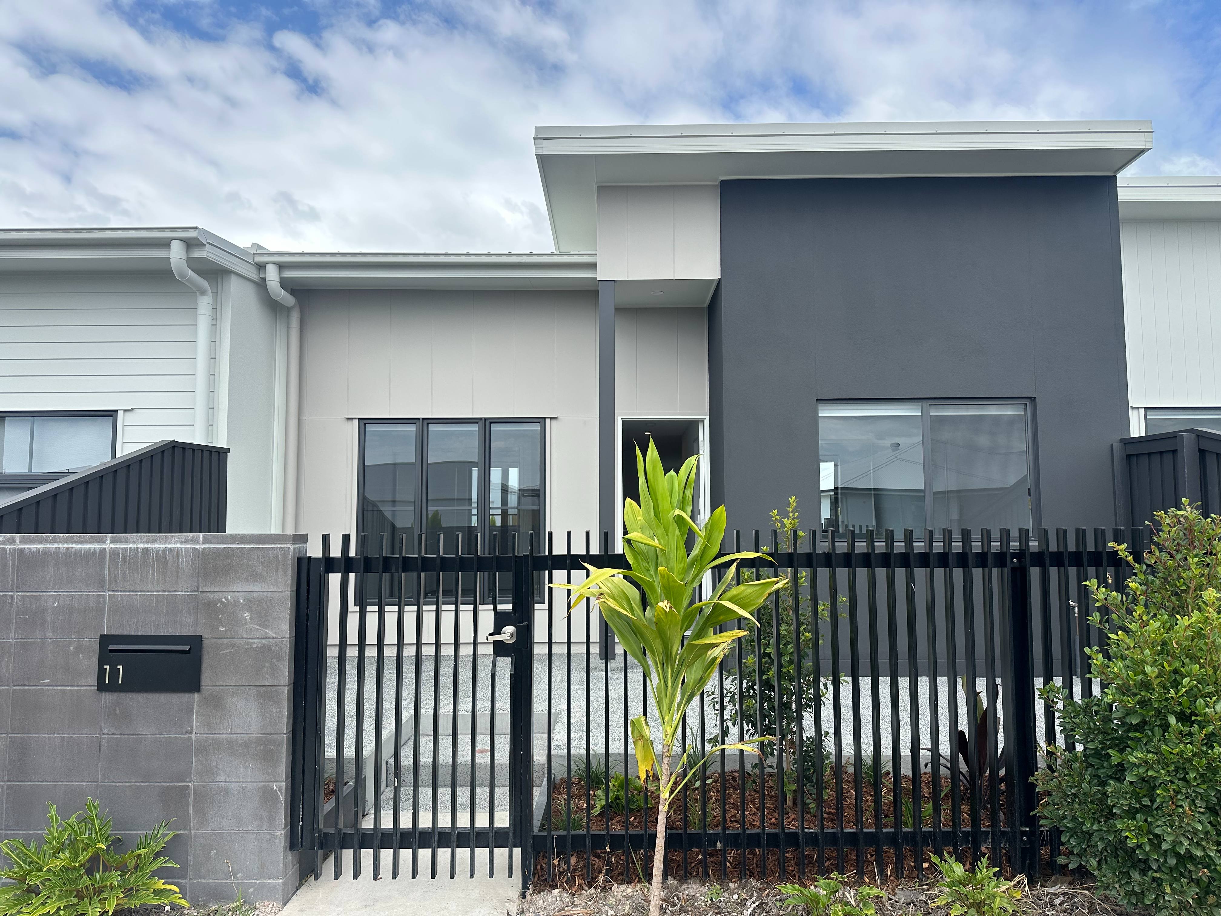 Property at 11 Grevillea St