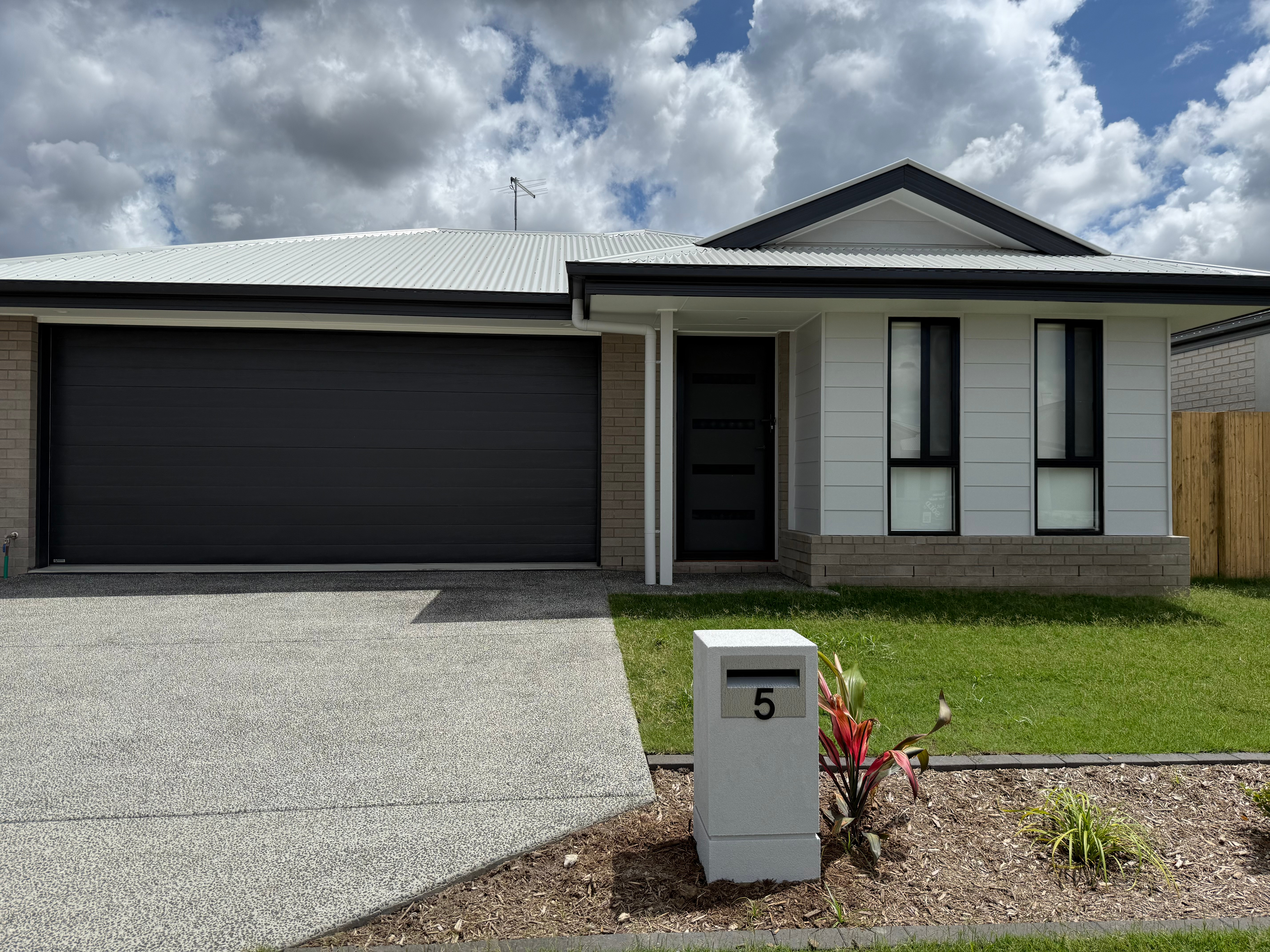 Property at 5 Retreat St